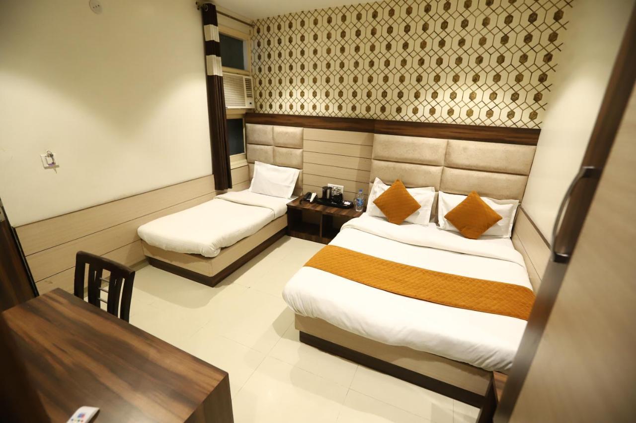 Hotel Malhotra Inn 50 Meter From Golden Temple Amritsar Zewnętrze zdjęcie